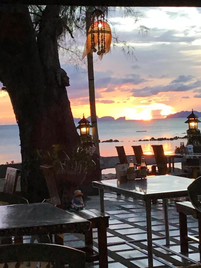 Andaman Beach Resort Csum-sziget Kültér fotó