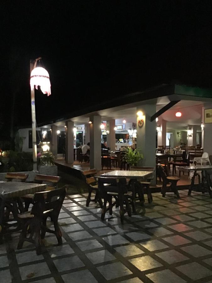 Andaman Beach Resort Csum-sziget Kültér fotó