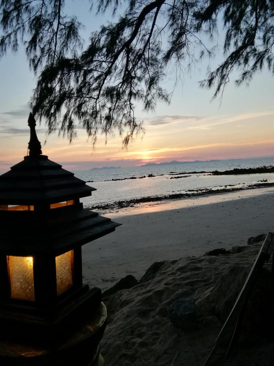 Andaman Beach Resort Csum-sziget Kültér fotó