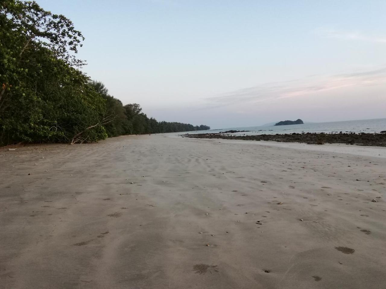 Andaman Beach Resort Csum-sziget Kültér fotó