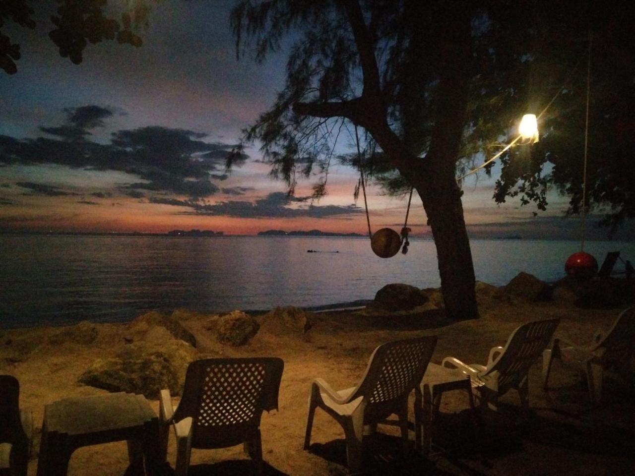Andaman Beach Resort Csum-sziget Kültér fotó