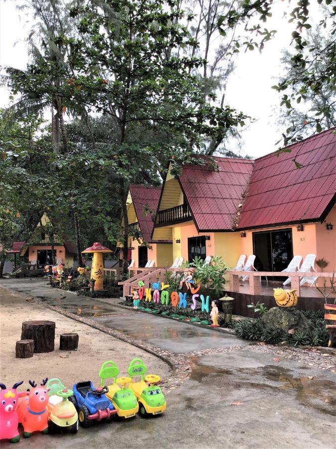 Andaman Beach Resort Csum-sziget Kültér fotó