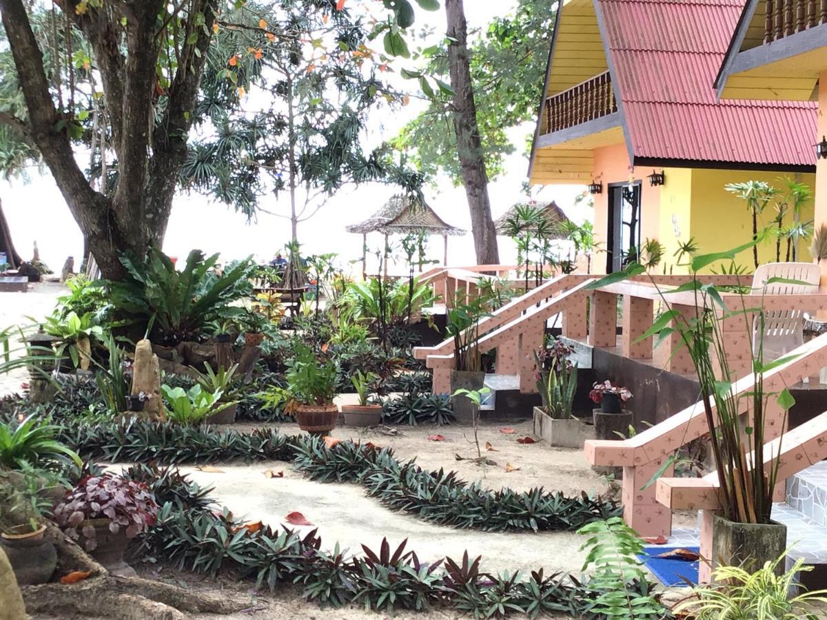 Andaman Beach Resort Csum-sziget Kültér fotó